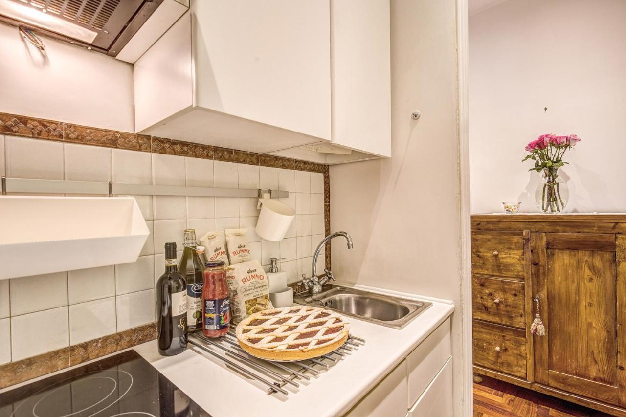 Pantheonview - Imperial Apartment Rome Bagian luar foto